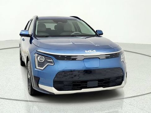 Used 2023 Kia Niro Wind FWD image 2