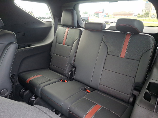 New 2027 Chevrolet Traverse RS AWD/4WD image 7