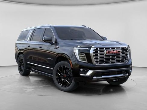 New 2026 GMC Yukon XL Denali w/ Sun & Power Step Package AWD/4WD image 7