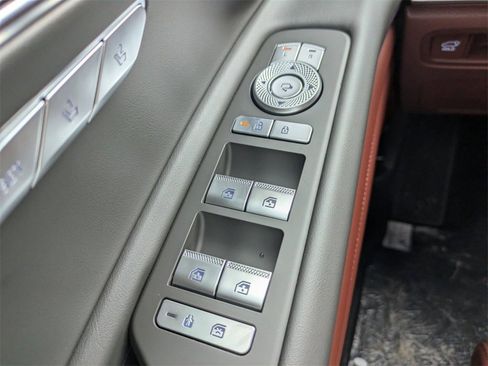 New 2025 Genesis GV80 3.5T Prestige image 24