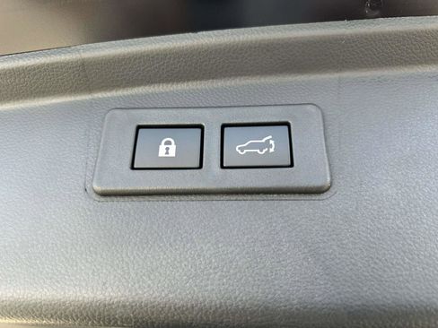 Used 2025 Subaru Outback Touring image 19