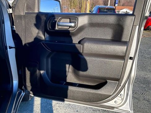 Used 2023 Chevrolet Silverado 1500 Custom image 21