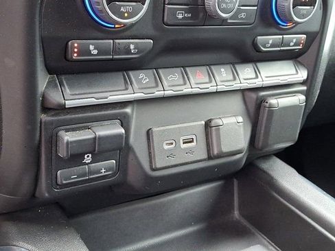 Used 2022 Chevrolet Silverado 1500 LT Trail Boss w/ Convenience Package II image 31