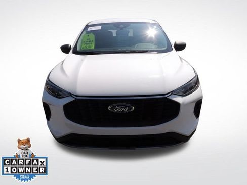 Used 2023 Ford Escape Active w/ Cold Weather Package FWD image 2