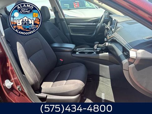 Used 2023 Nissan Altima 2.5 SV image 21