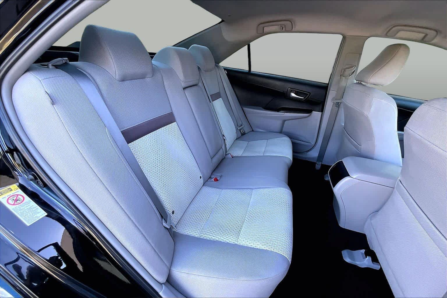 Used 2014 Toyota Camry LE FWD image 20