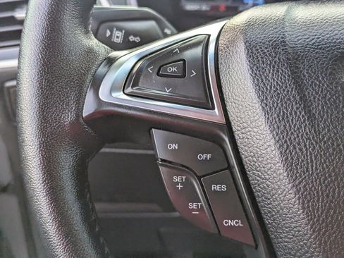 Used 2024 Ford Edge SEL image 26