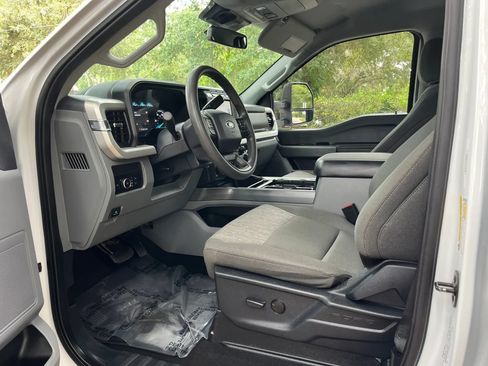 Used 2023 Ford F250 XLT w/ FX4 Off-Road Package AWD/4WD image 16