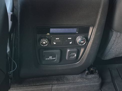 Used 2023 Buick Enclave Avenir w/ Avenir Technology Package image 18