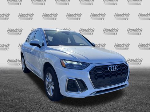 Used 2024 Audi Q5 2.0T Premium image 2
