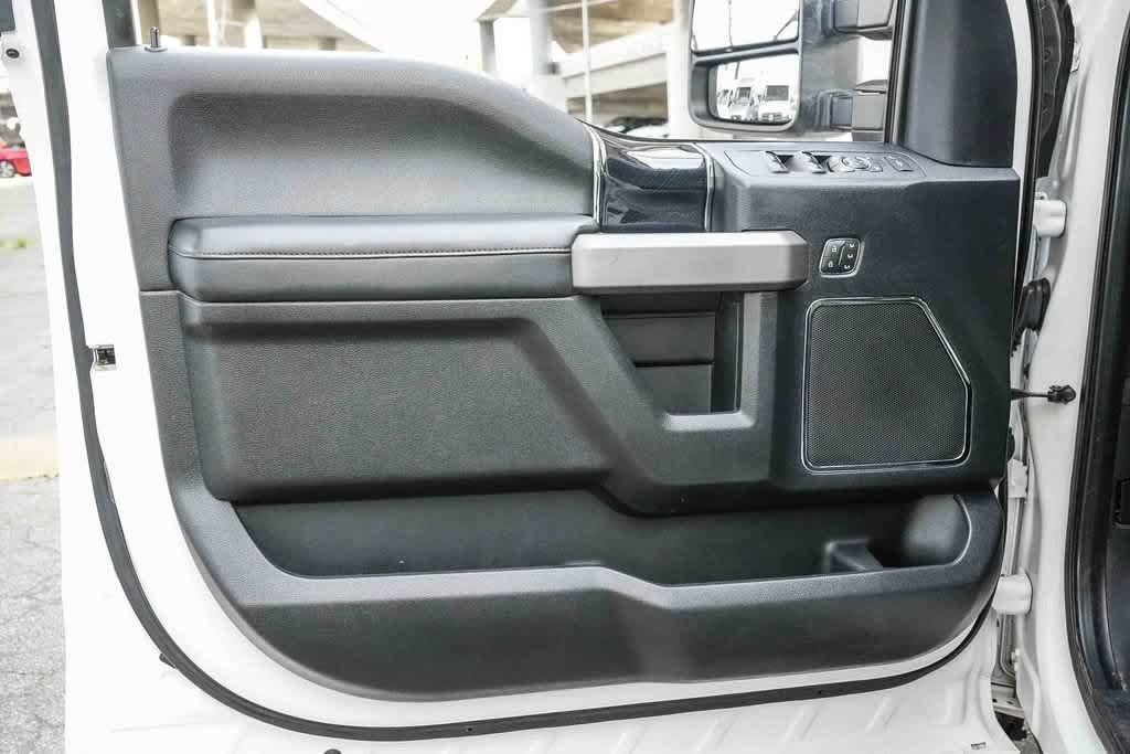 Used 2021 Ford F450 Platinum w/ FX4 Off-Road Package AWD/4WD image 23