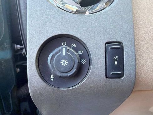 Used 2011 Ford F250 Lariat RWD image 14