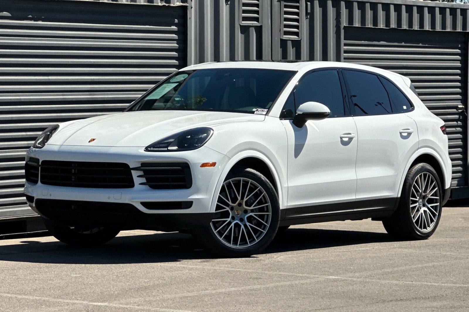 Certified 2023 Porsche Cayenne AWD/4WD image 1