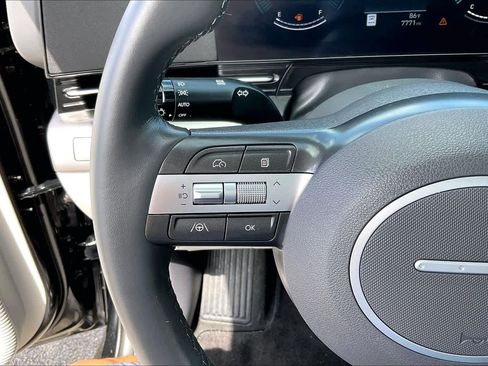 Used 2025 Hyundai Kona SEL FWD image 19