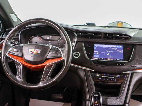 Used 2023 Cadillac XT5 Premium Luxury AWD/4WD image 17