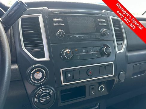 Used 2017 Nissan Titan S image 21