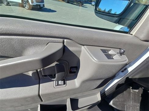 New 2025 Chevrolet Express 2500 w/ Enhanced Convenience Package image 21