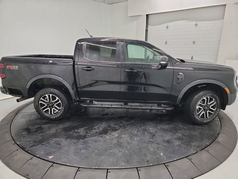 Used 2024 Ford Ranger Lariat w/ FX4 Off-Road Package image 11