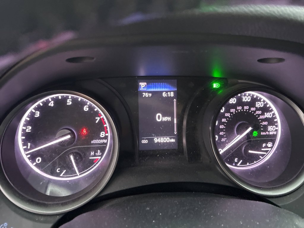 Used 2021 Toyota Camry SE FWD image 11