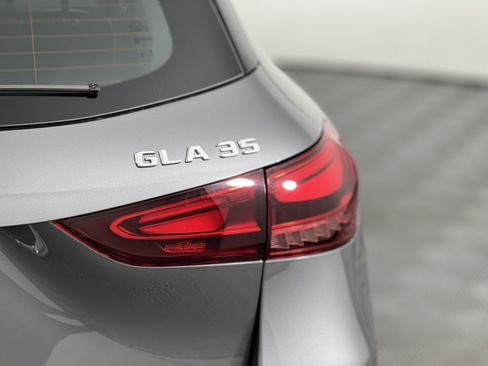 New 2026 Mercedes-Benz GLA 35 AMG 4MATIC image 12