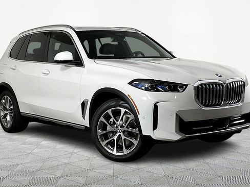 New 2026 BMW X5 xDrive40i image 3