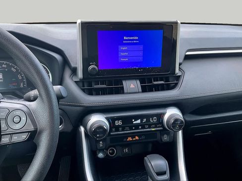 Used 2024 Toyota RAV4 XLE FWD image 7