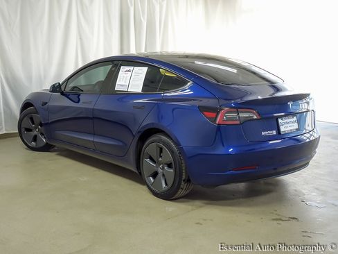 Used 2023 Tesla Model 3 Standard Range image 8