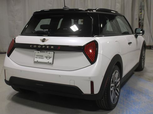 Used 2026 MINI Cooper S FWD image 15
