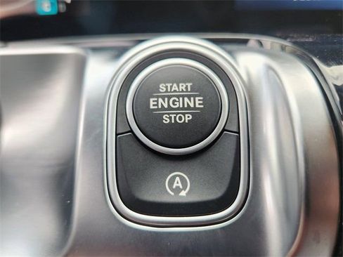 Certified 2026 Mercedes-Benz GLB 250 4MATIC image 23