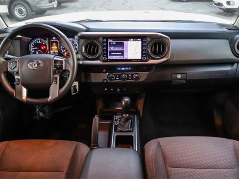 Used 2022 Toyota Tacoma SR5 image 12