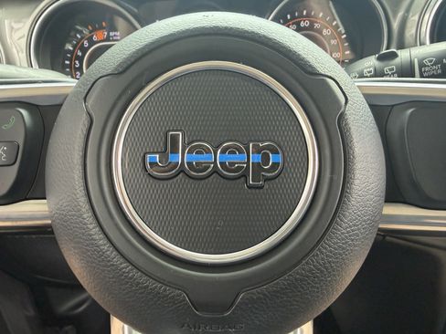 Used 2019 Jeep Wrangler Unlimited Sahara AWD/4WD image 47