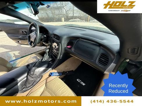 Used 1998 Chevrolet Corvette Convertible w/ Memory Pkg image 25