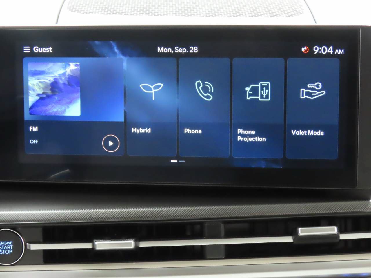 Used 2025 Hyundai Santa Fe SEL FWD image 13