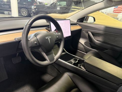 Used 2019 Tesla Model 3 Long Range AWD/4WD image 8