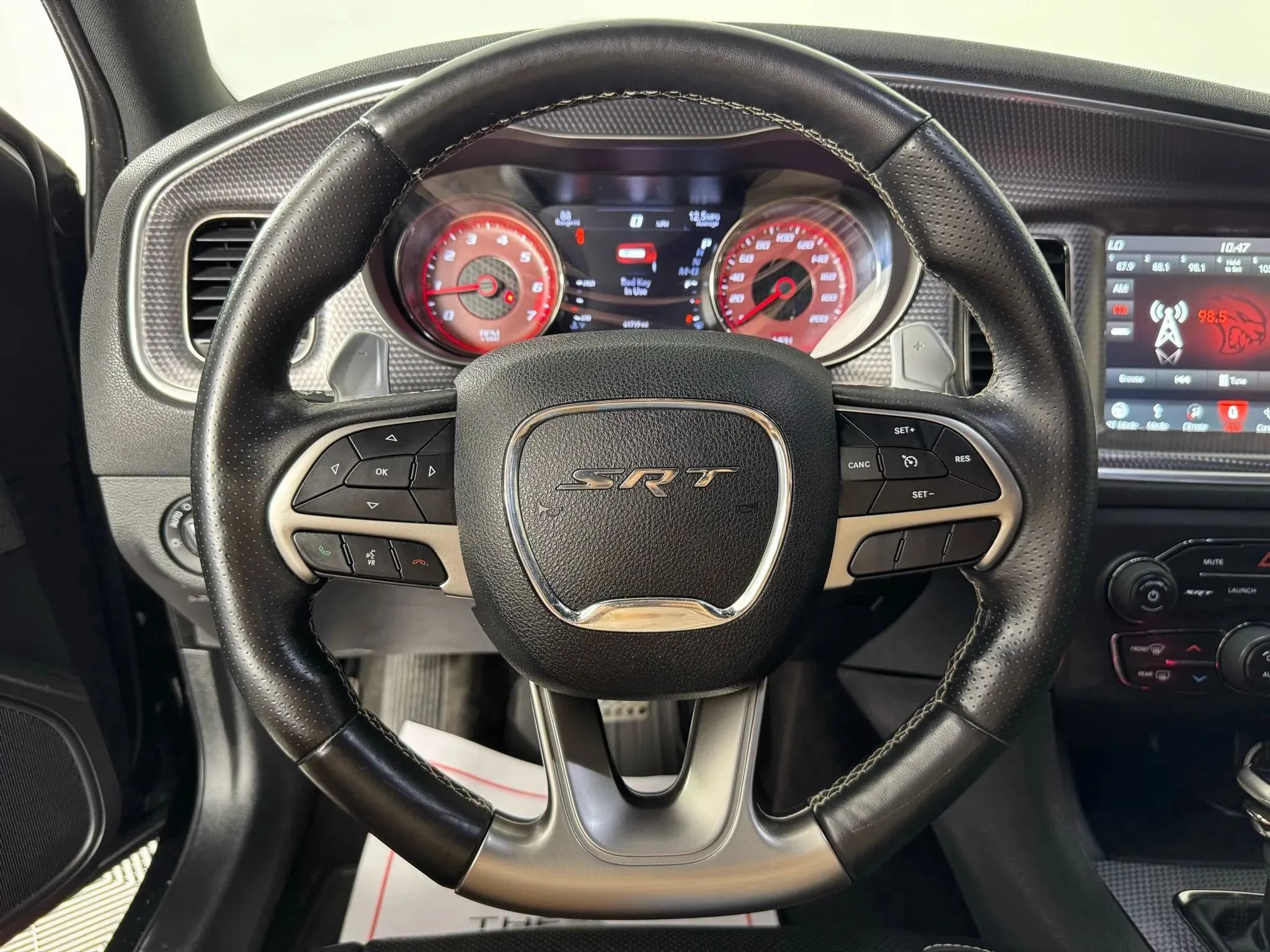Used 2018 Dodge Charger SRT Hellcat RWD image 13