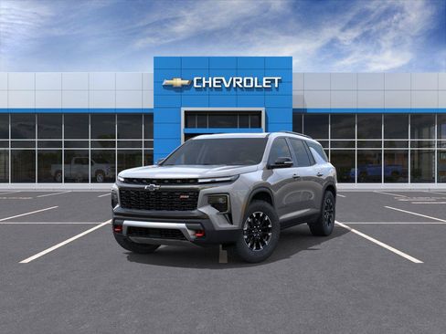 New 2026 Chevrolet Traverse Z71 w/ Driver Confidence Package AWD/4WD image 8