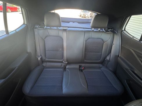 Used 2025 Buick Envista Preferred image 37