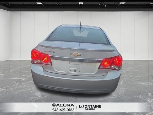 Used 2011 Chevrolet Cruze Eco image 6