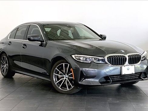 Used 2019 BMW 330i Sedan w/ Convenience Package image 2