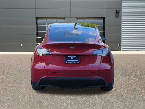 Used 2022 Tesla Model Y Long Range AWD/4WD image 6