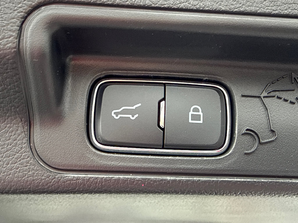 Certified 2026 Ford Explorer Active RWD image 19