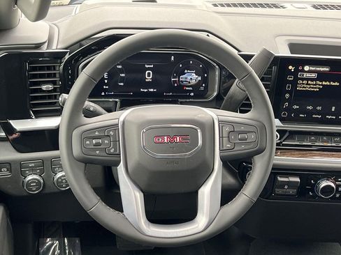 New 2026 GMC Sierra 1500 Elevation image 12