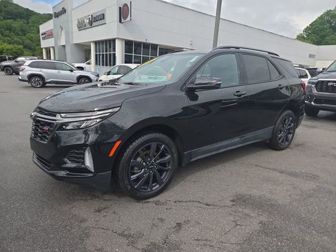 Used 2022 Chevrolet Equinox RS w/ Infotainment Package AWD/4WD image 9