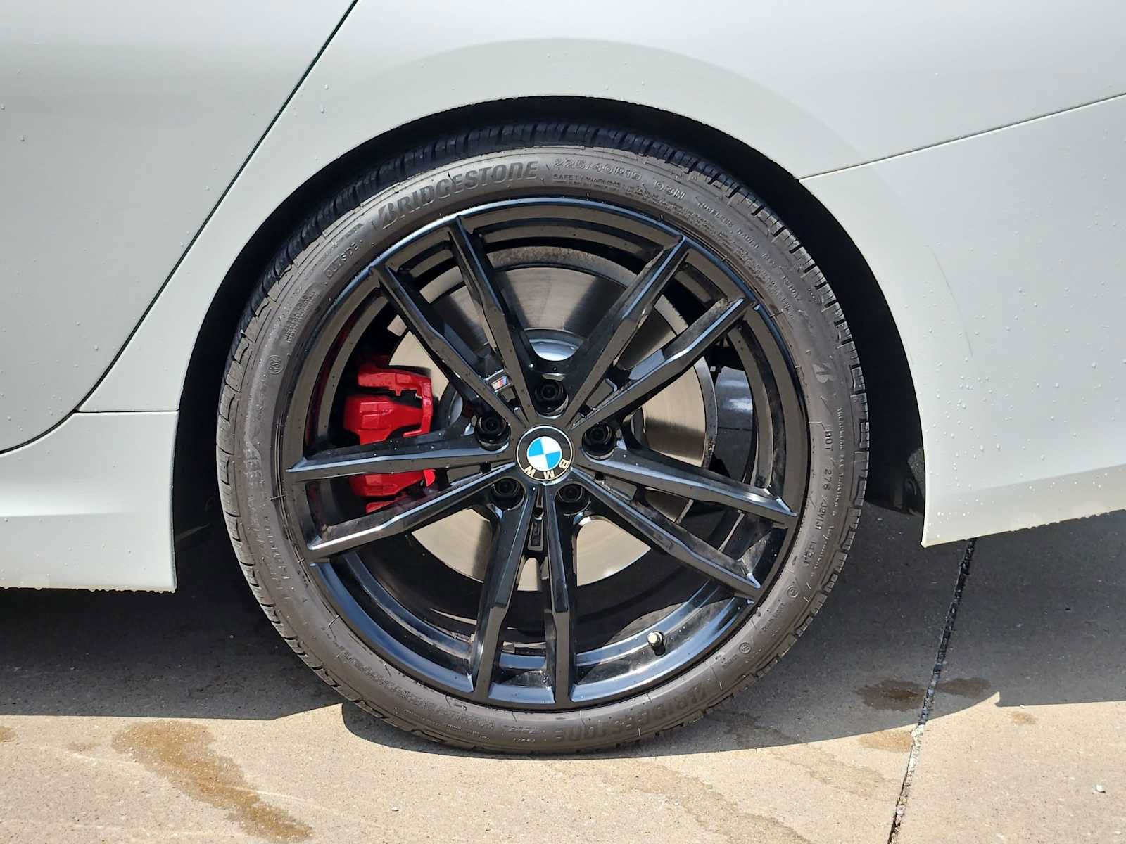 Used 2023 BMW 330i Sedan w/ M Sport Package RWD image 11