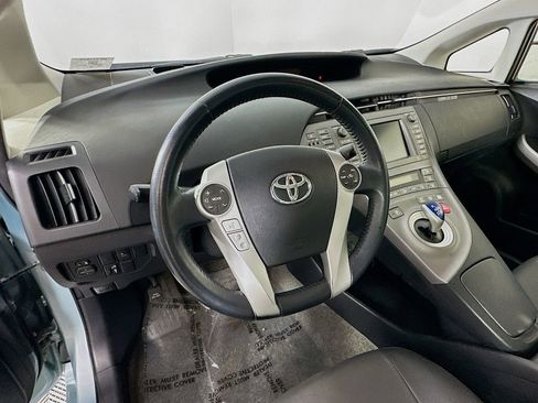 Used 2013 Toyota Prius Four image 16