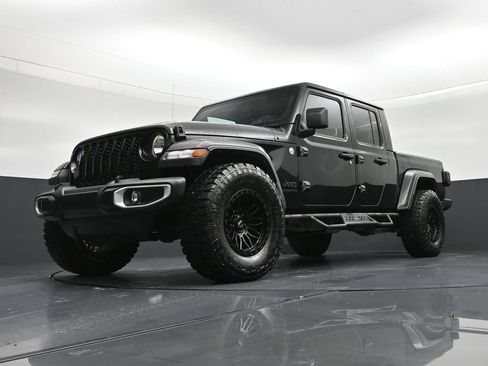 Used 2021 Jeep Gladiator Sport AWD/4WD image 20