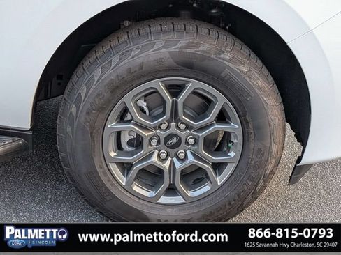 Used 2025 Ford Expedition Active RWD image 12
