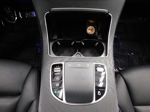 Used 2021 Mercedes-Benz GLC 300 image 27