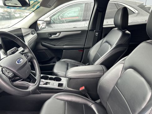 Used 2023 Ford Escape Platinum image 47