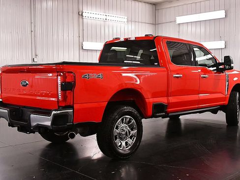 Used 2025 Ford F350 Lariat w/ Chrome Package AWD/4WD image 7